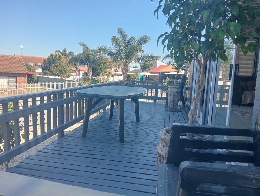 3 Bedroom Property for Sale in Wavecrest Eastern Cape